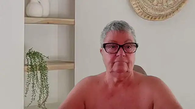 Snapshot of GrannyChrissy68 chatting on 06-28-26, 12:33 GrannyChrissy68 online show from 06-28-26, 12:33