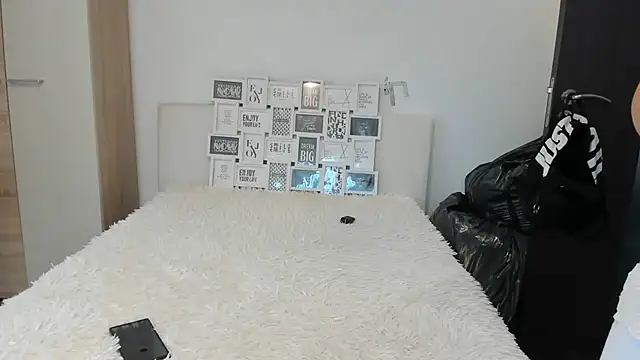 Snapshot of sweetemy4u chatting on 06-02-26, 06:57 sweetemy4u online show from 06-02-26, 06:57