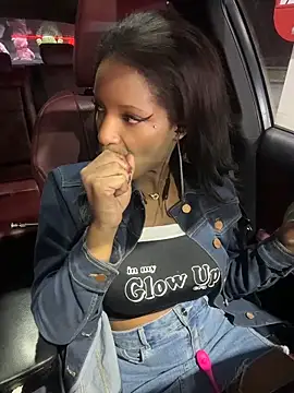 NicoleCocksXXX online show from 05-15-26, 01:36
