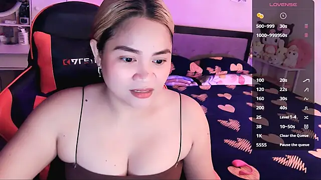 Snapshot of yenyen_ chatting on 07-14-26, 01:38 yenyen online show from 07-14-26, 01:38