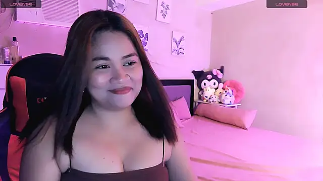 yenyen  online show from 04-18-26, 02:19