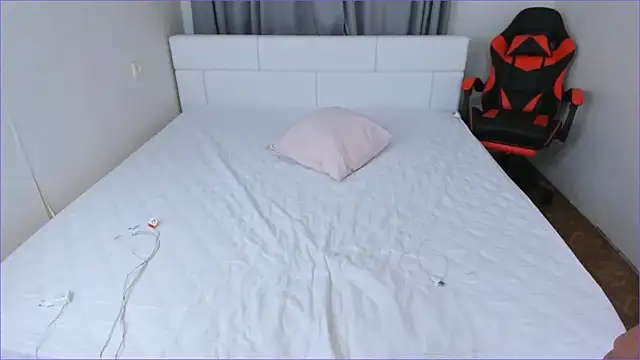 DreamGirl225 online show from 12-01-25, 11:05