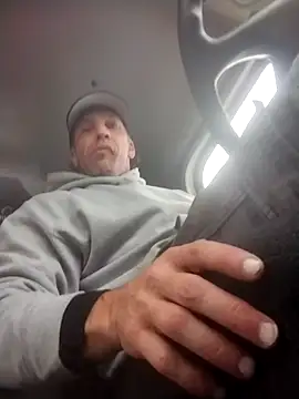 trucker1979 online show from 12-15-25, 03:18