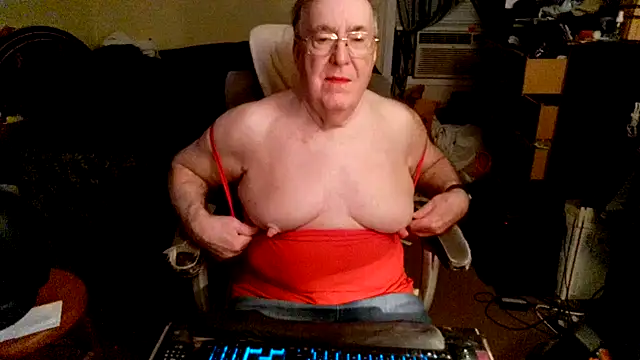 Toastir online show from 10-28-25, 03:55