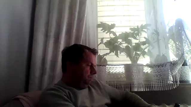 grzes19763 online show from 04-28-26, 09:24