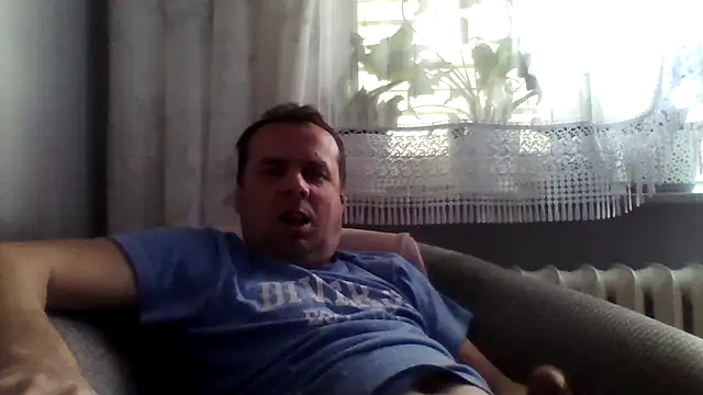 grzes19763 online show from 04-13-26, 02:43