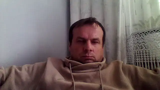 grzes19763 online show from 05-13-26, 08:32