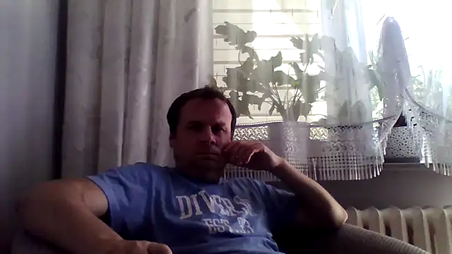 grzes19763 online show from 05-22-26, 07:50