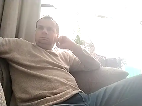 grzes19763 online show from 11-04-25, 09:13