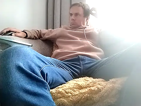 Snapshot of grzes19763 chatting on 09-12-25, 09:09 grzes19763 online show from 09-12-25, 09:09