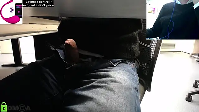 Snapshot of pliko chatting on 12-02-24, 04:48 pliko online show from 12-02-24, 04:48