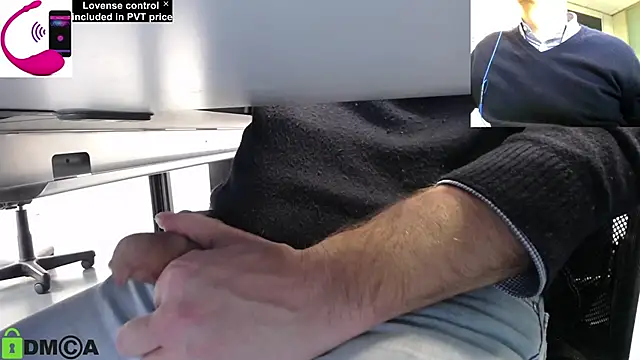 Snapshot of pliko chatting on 12-05-24, 11:12 pliko online show from 12-05-24, 11:12