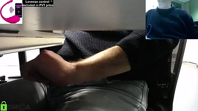 Snapshot of pliko chatting on 12-06-24, 04:12 pliko online show from 12-06-24, 04:12