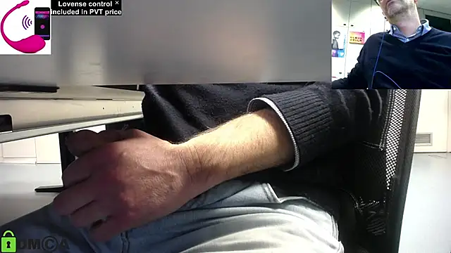 Snapshot of pliko chatting on 12-03-24, 11:18 pliko online show from 12-03-24, 11:18