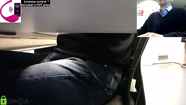 Snapshot of pliko chatting on 02-26-25, 10:27 pliko online show from 02-26-25, 10:27