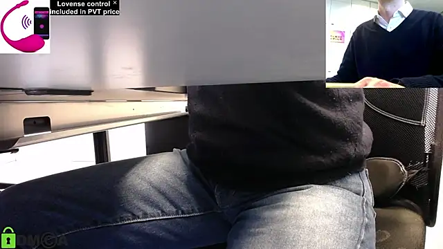 Snapshot of pliko chatting on 03-20-25, 09:48 pliko online show from 03-20-25, 09:48