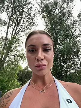 Snapshot of italianPassion chatting on 02-24-26, 10:32 italianPassion online show from 02-24-26, 10:32