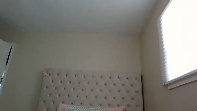 beautylovess online show from 12-15-25, 06:14