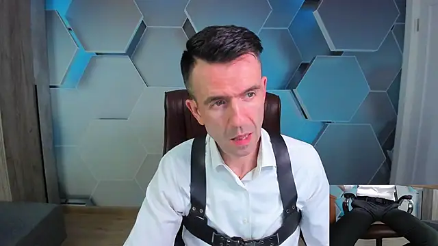 SteveTiger online show from 04-13-26, 01:37