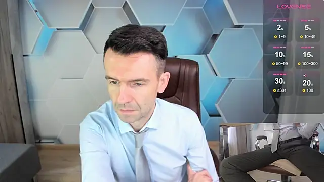 Snapshot of SteveTiger chatting on 02-02-26, 08:35 SteveTiger online show from 02-02-26, 08:35