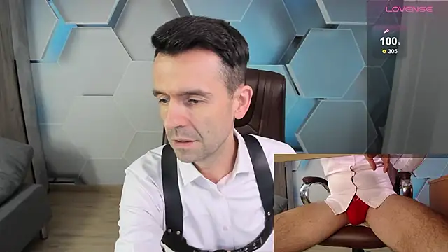 Snapshot of SteveTiger chatting on 02-09-26, 09:29 SteveTiger online show from 02-09-26, 09:29