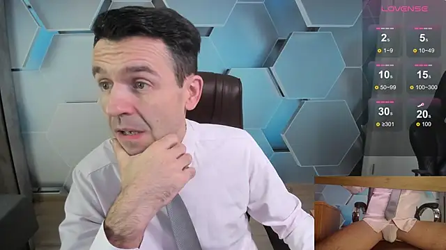 Snapshot of SteveTiger chatting on 01-18-26, 03:21 SteveTiger online show from 01-18-26, 03:21