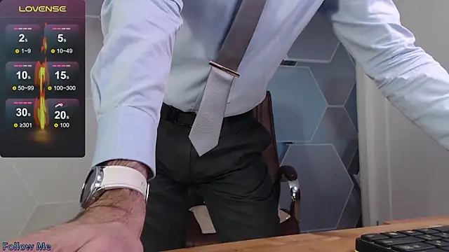 SteveTiger online show from 11-26-25, 12:05