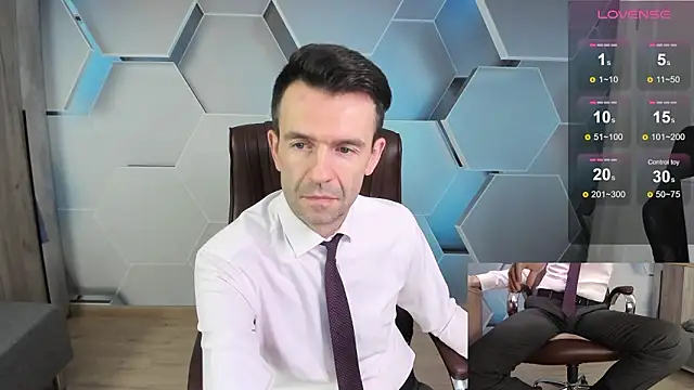 Snapshot of SteveTiger chatting on 02-15-26, 03:07 SteveTiger online show from 02-15-26, 03:07