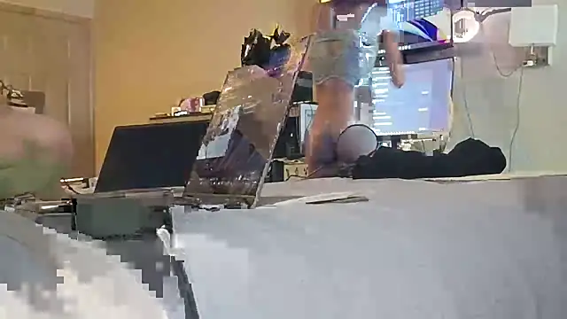 txsweets online show from 10-18-25, 09:11