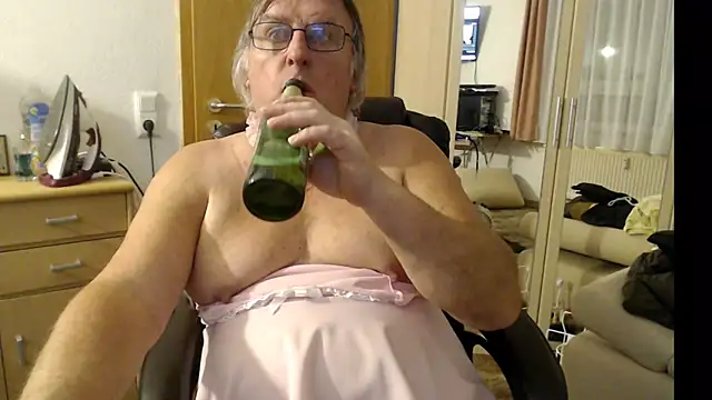 Sissygera online show from 01-10-25, 05:02