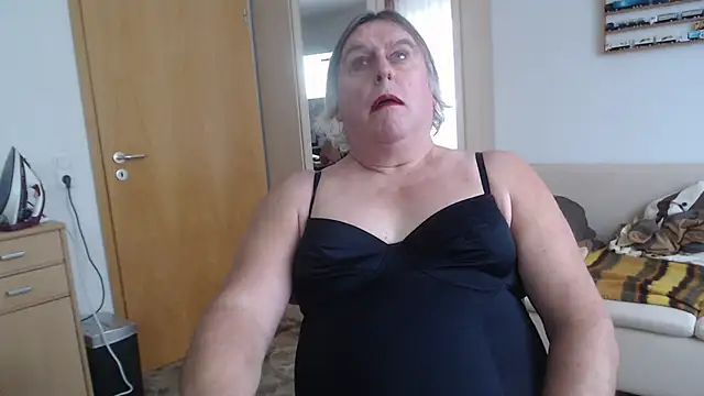 Sissygera online show from 12-13-24, 10:51