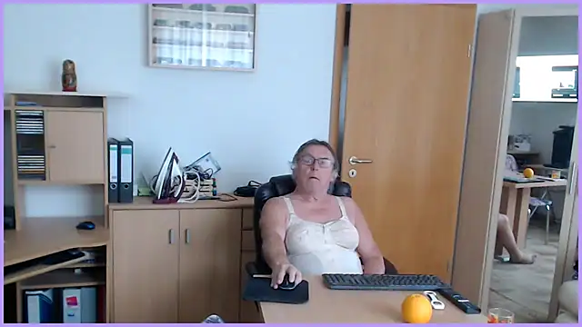 Sissygera online show from 10-12-25, 12:50