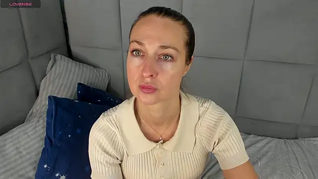 GwenCarter online show from 02-18-25, 12:39