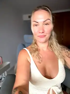 NastyMilf  online show from 06-10-26, 08:37