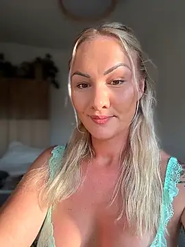 NastyMilf  online show from 04-29-26, 06:14