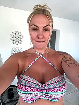 NastyMilf  online show from 09-18-25, 10:07