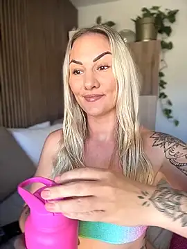 Snapshot of NastyMilf_ chatting on 02-23-26, 10:27 NastyMilf online show from 02-23-26, 10:27