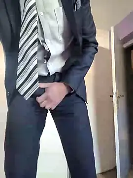 Snapshot of Justforoneday chatting on 01-07-25, 12:31 Justforoneday online show from 01-07-25, 12:31