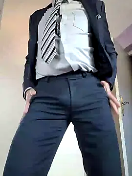 Snapshot of Justforoneday chatting on 12-06-24, 11:49 Justforoneday online show from 12-06-24, 11:49