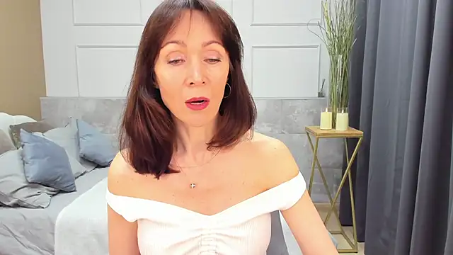 Snapshot of Maria_Gold chatting on 03-10-25, 04:46 Maria Gold online show from 03-10-25, 04:46