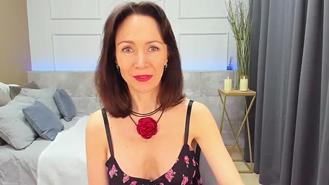 Snapshot of Maria_Gold chatting on 02-15-25, 04:56 Maria Gold online show from 02-15-25, 04:56