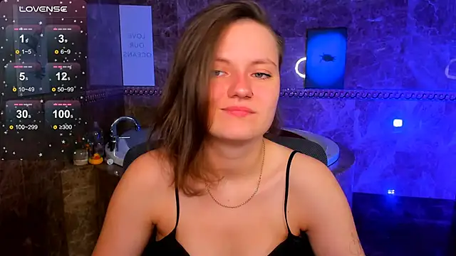 MelindaTin online show from 06-18-26, 01:15