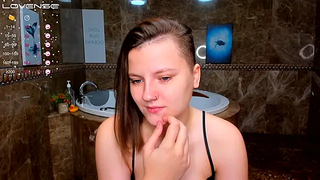 MelindaTin online show from 12-02-25, 01:39