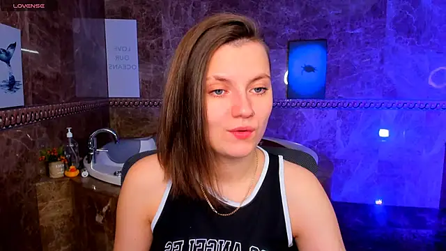 MelindaTin online show from 05-22-26, 01:03
