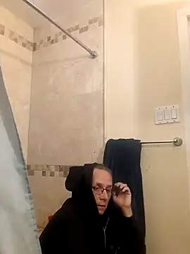 Snapshot of bobby69cock chatting on 03-10-25, 04:28 bobby69cock online show from 03-10-25, 04:28