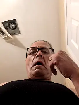 Snapshot of bobby69cock chatting on 05-31-26, 02:39 bobby69cock online show from 05-31-26, 02:39