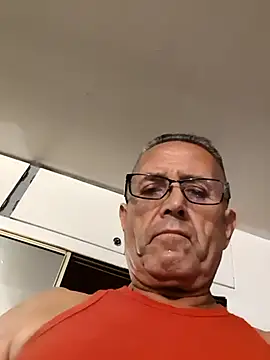 Snapshot of bobby69cock chatting on 10-05-25, 07:04 bobby69cock online show from 10-05-25, 07:04
