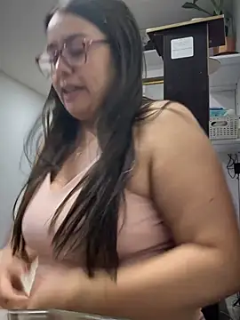 Ixchel Anaid online show from 04-11-26, 12:29