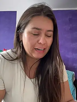 Ixchel Anaid online show from 04-21-26, 06:14