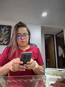 Ixchel Anaid online show from 04-28-26, 06:34